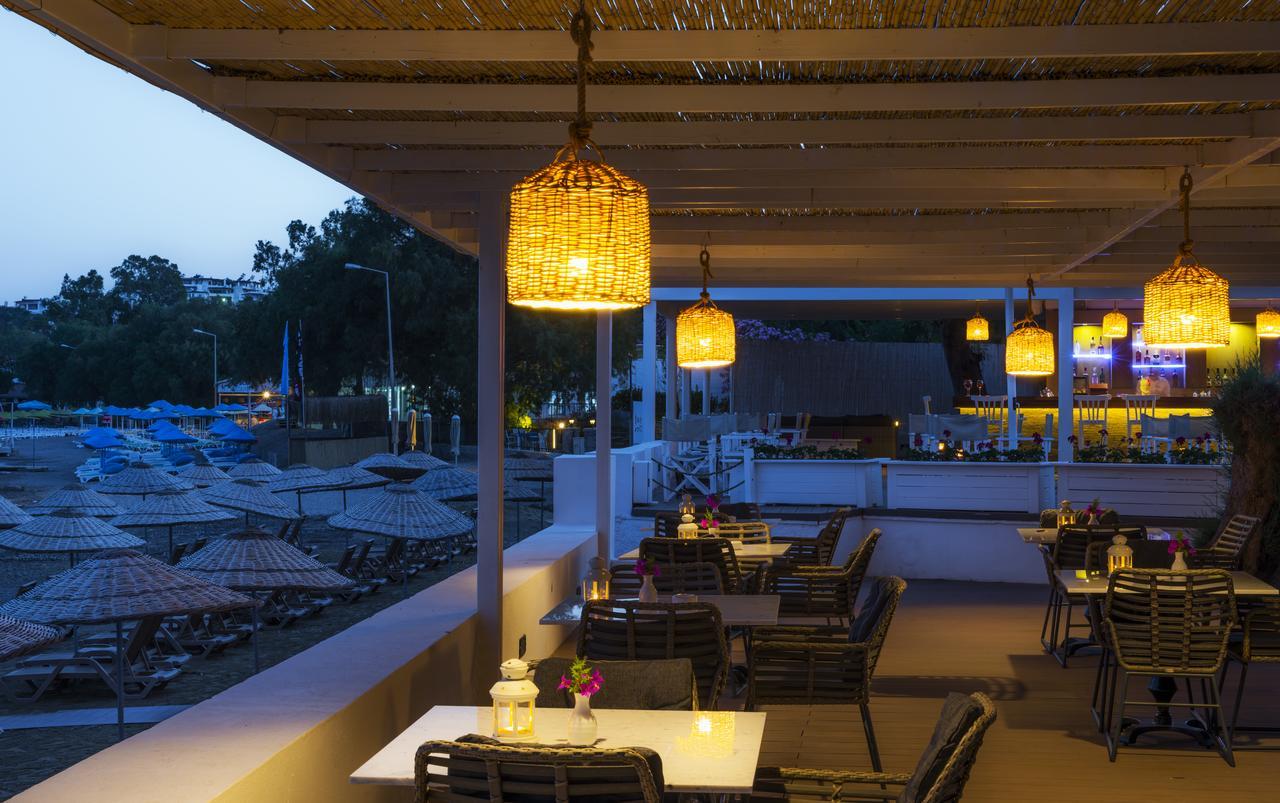 Liv Hotel By Bellazure Акьярлар Экстерьер фото